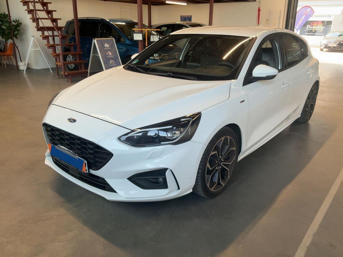 Ford Focus 2019 — photo 1