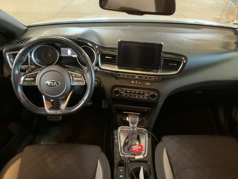 Kia pro_cee'd 1.4 TGDI GT Line — zdjęcie 12