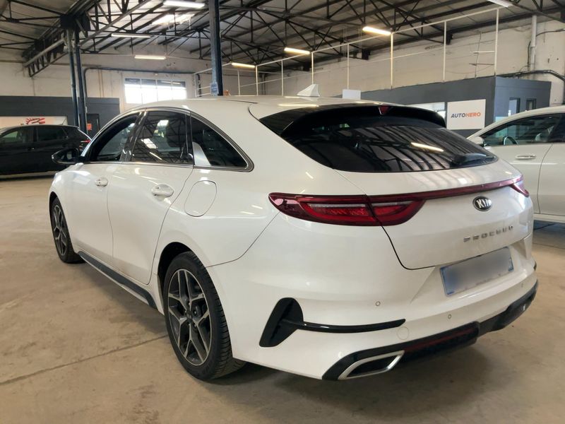 Kia pro_cee'd 1.4 TGDI GT Line — zdjęcie 3