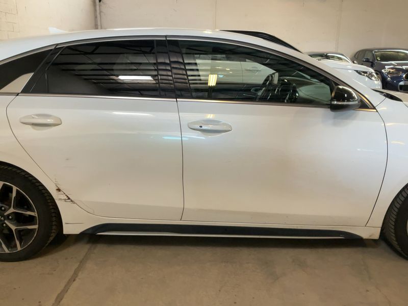 Kia pro_cee'd 1.4 TGDI GT Line — zdjęcie 7