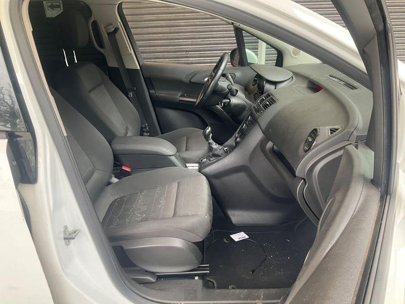Opel Meriva 1.4 Turbo Enjoy — zdjęcie 3