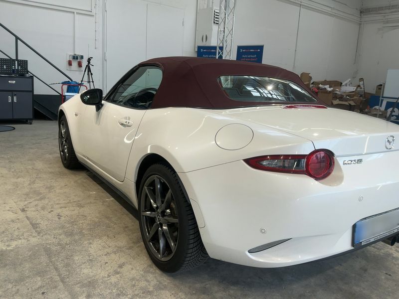Mazda MX-5 2.0 Sakura — zdjęcie 3