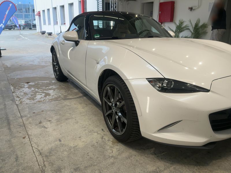 Mazda MX-5 2.0 Sakura — zdjęcie 8