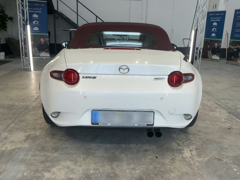 Mazda MX-5 2.0 Sakura — zdjęcie 5
