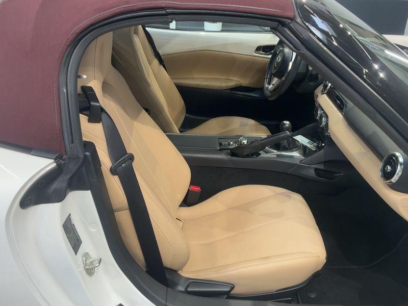 Mazda MX-5 2.0 Sakura — zdjęcie 14