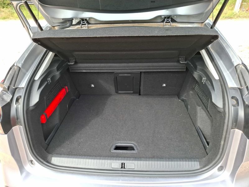 Citroen C4 1.5 Blue-HDi Shine — zdjęcie 9