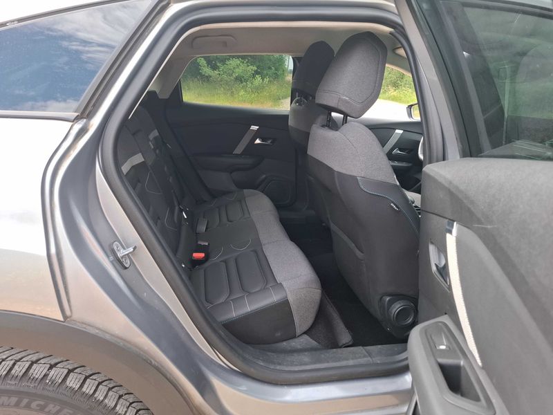 Citroen C4 1.5 Blue-HDi Shine — zdjęcie 14