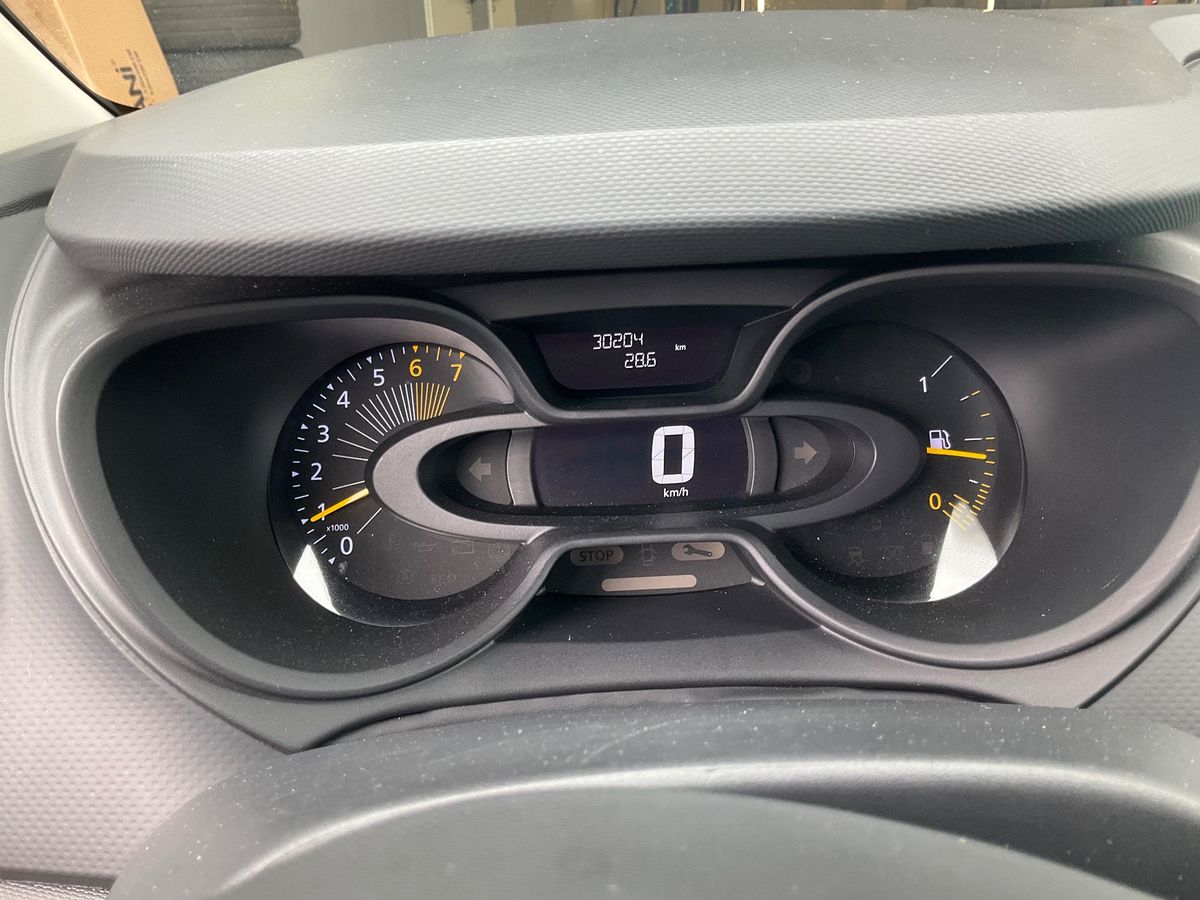 Renault Captur 2015 — photo 19