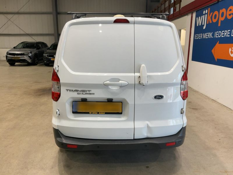 Ford Transit Courier 1.0 EcoBoost Limited — zdjęcie 5