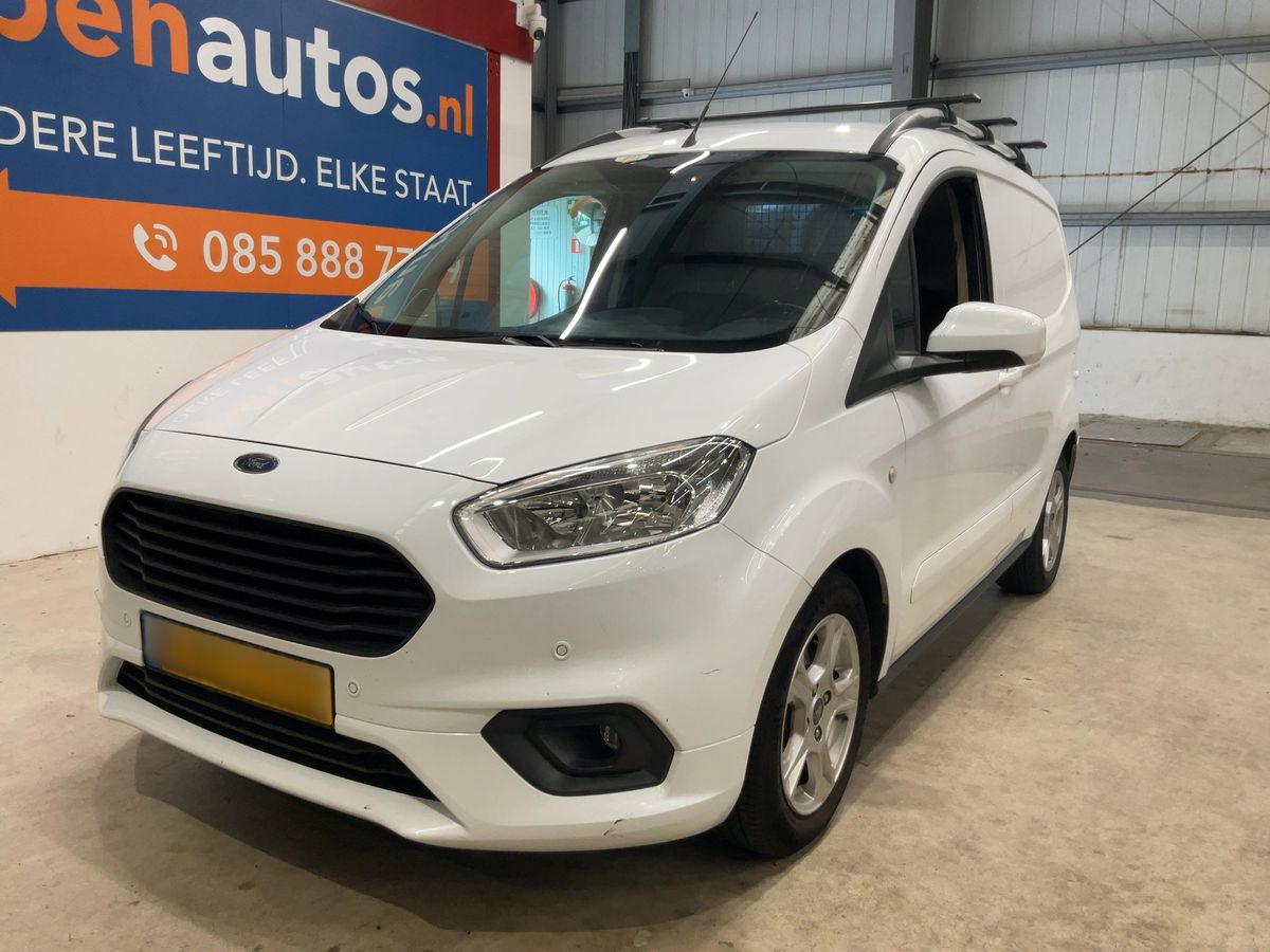 Ford Transit 2022 — photo 1