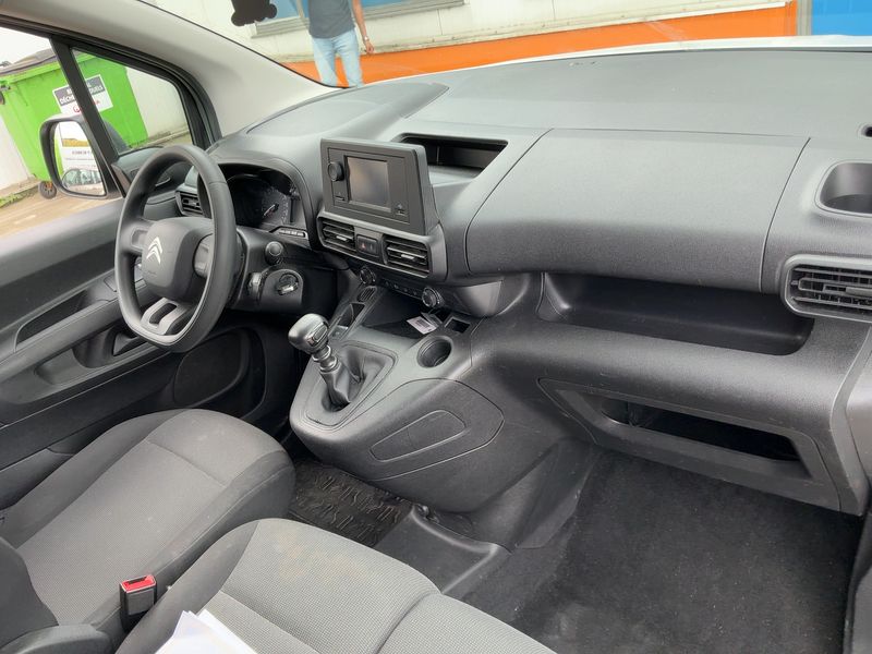 Citroen Berlingo 1.2 PureTech Control M — zdjęcie 12