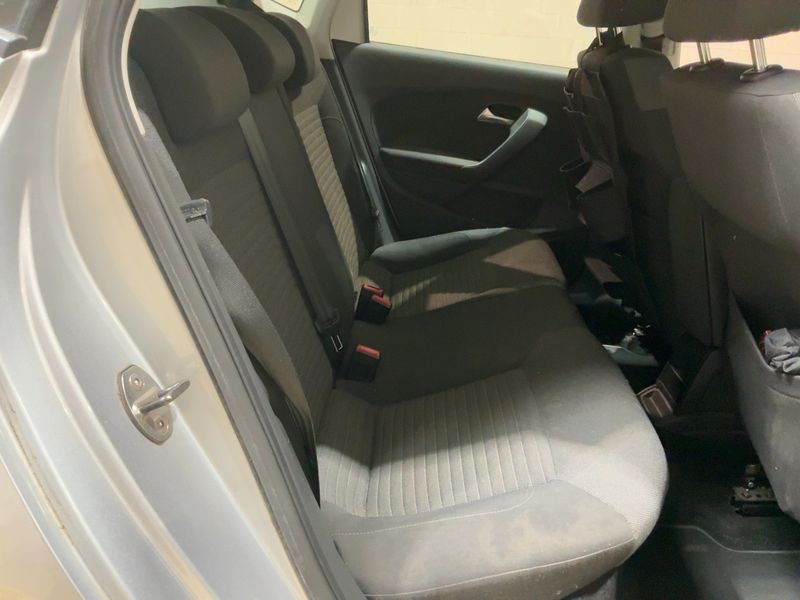 Volkswagen Polo 1.6 TDI Comfortline BlueMotion Tech — zdjęcie 14