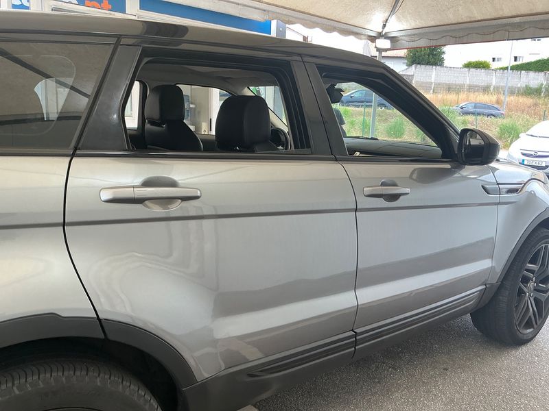 Land Rover Evoque 2.2 Td4 Dynamic — zdjęcie 7
