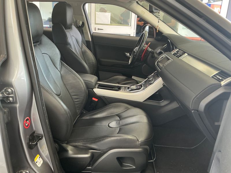 Land Rover Evoque 2.2 Td4 Dynamic — zdjęcie 11