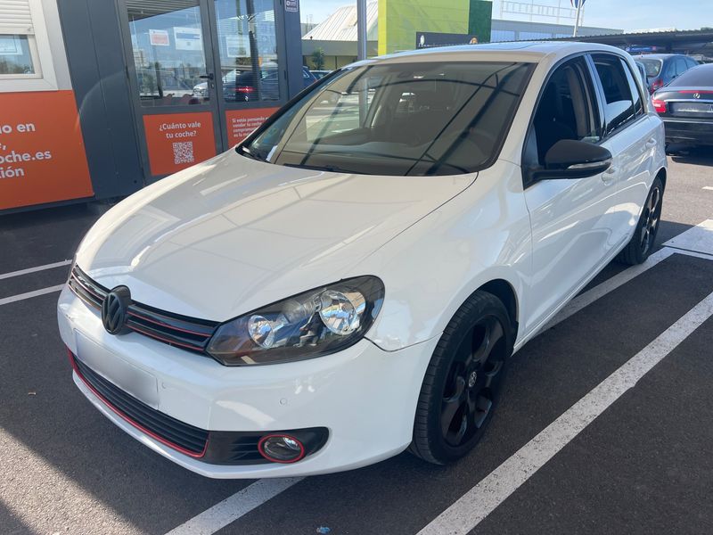 Volkswagen Golf VI 1.6 TDI Sport — zdjęcie 1