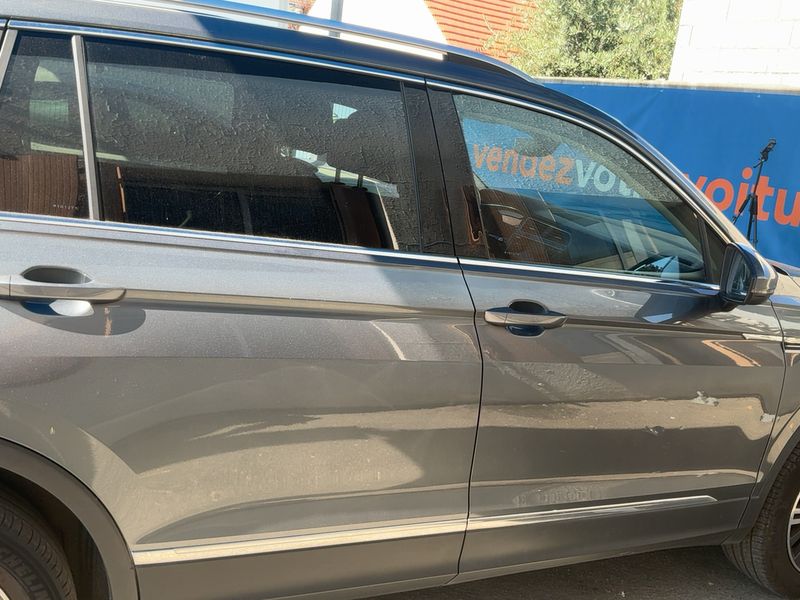 Volkswagen Tiguan Allspace 1.4 TSI ACT Carat — zdjęcie 7