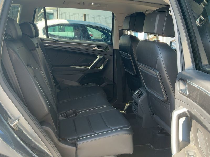 Volkswagen Tiguan Allspace 1.4 TSI ACT Carat — zdjęcie 14