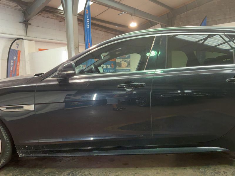 Jaguar XF 30d First Edition — zdjęcie 4