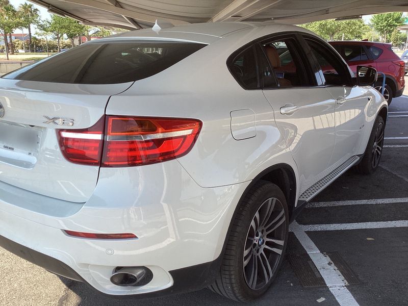 BMW X6 xDrive 40d — zdjęcie 6