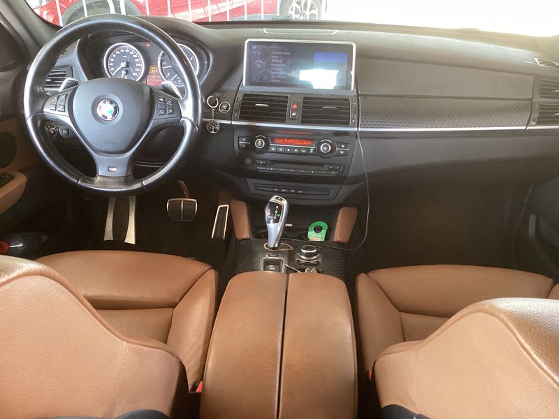 BMW X6 xDrive 40d — zdjęcie 12