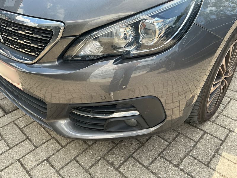 Peugeot 308 1.5 Blue-HDi Allure 2021 – снимка 38
