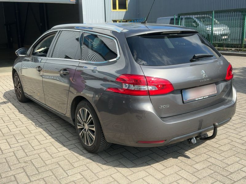 Peugeot 308 1.5 Blue-HDi Allure 2021 – снимка 6