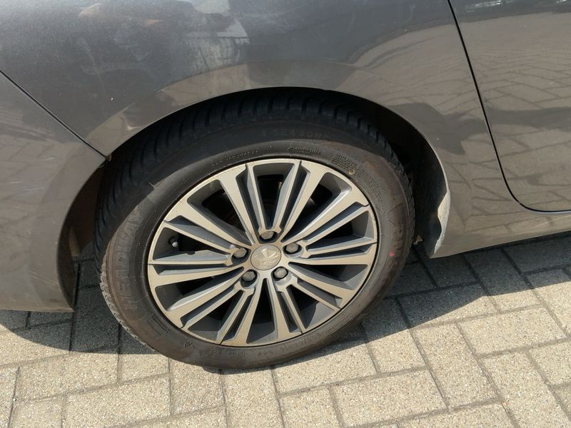 Peugeot 308 1.5 Blue-HDi Allure 2021 – снимка 9