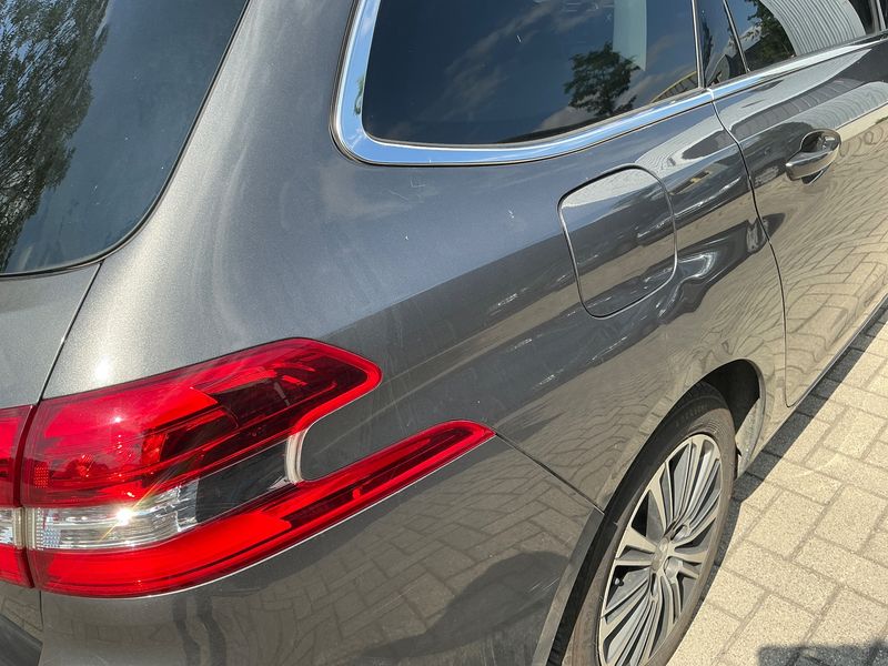 Peugeot 308 1.5 Blue-HDi Allure 2021 – снимка 22