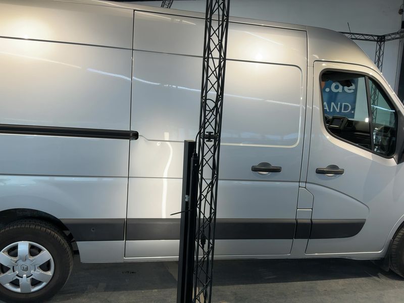 Renault Master 2.3 dCi L2H2 HKa 3,5 Komfort — zdjęcie 7