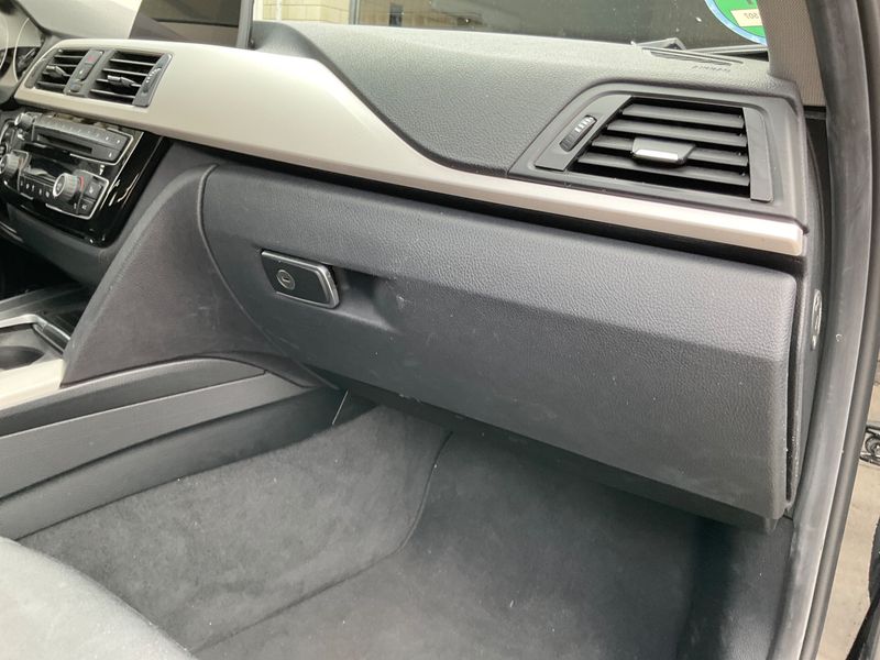 BMW 3er 318d Advantage 2016 – снимка 26