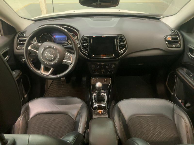 Jeep Compass 1.6 M-Jet Limited FWD — zdjęcie 12