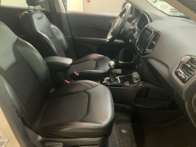 Jeep Compass 1.6 M-Jet Limited FWD — zdjęcie 11