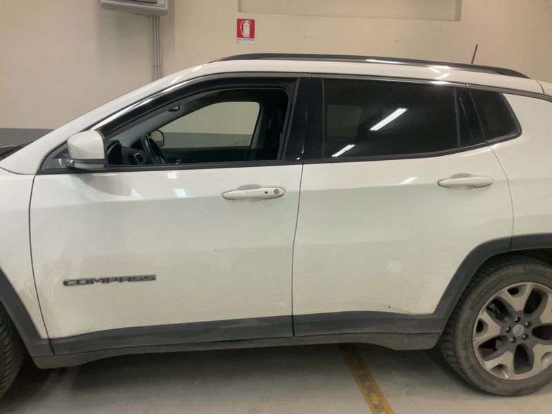 Jeep Compass 1.6 M-Jet Limited FWD — zdjęcie 4