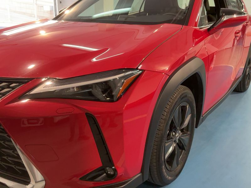Lexus UX-Serie UX 300h — zdjęcie 2