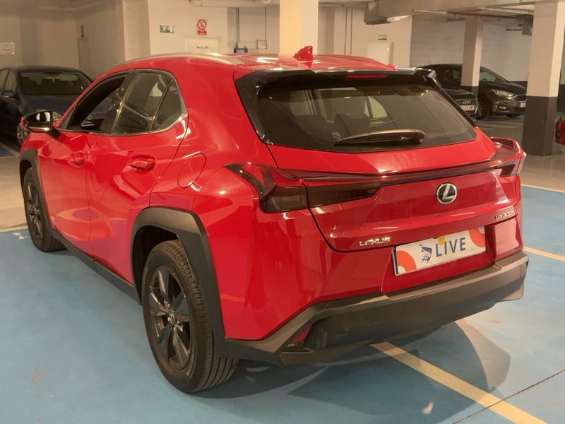 Lexus UX-Serie UX 300h — zdjęcie 3