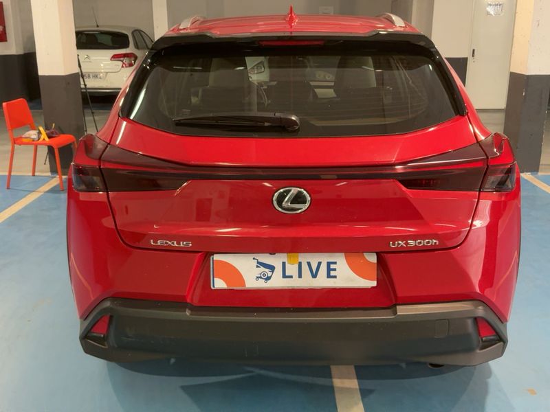 Lexus UX-Serie UX 300h — zdjęcie 5
