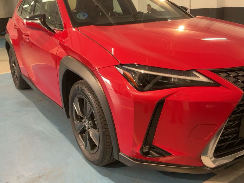 Lexus UX-Serie UX 300h — zdjęcie 8