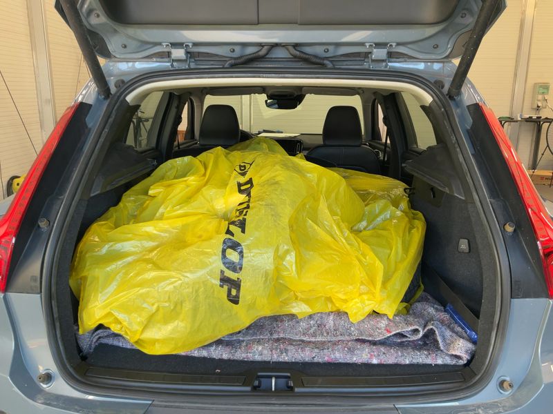 Volvo XC40 2.0 T4 Momentum Pro AWD — zdjęcie 10