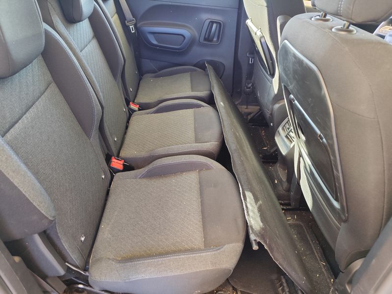Peugeot Rifter 1.5 Blue-HDi Allure Business — zdjęcie 13