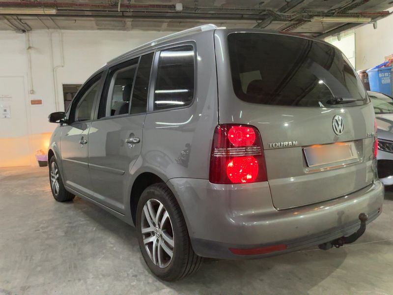 Volkswagen Touran 2.0 TDI Trendline 2009 – снимка 6