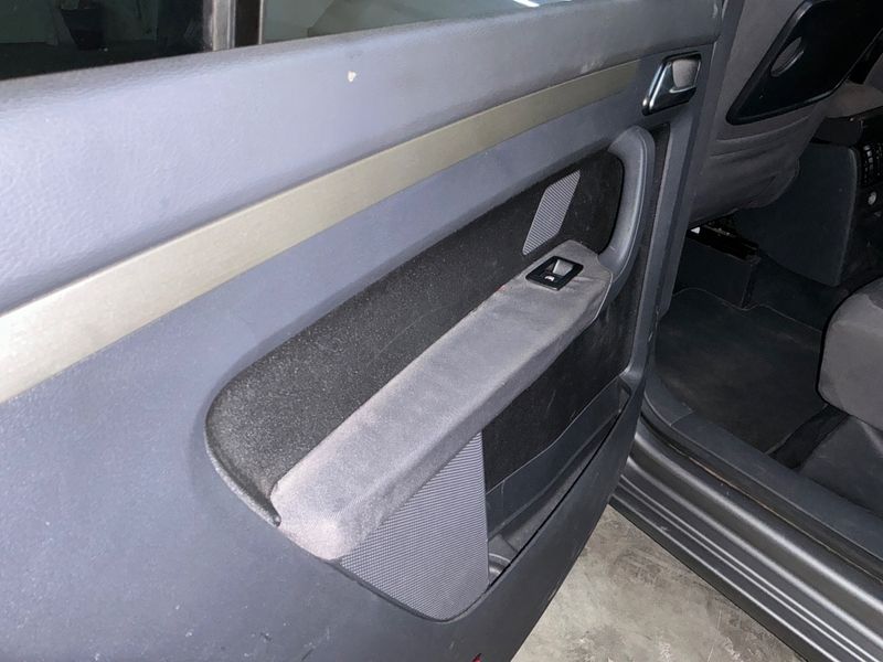 Volkswagen Touran 2.0 TDI Trendline 2009 – снимка 26