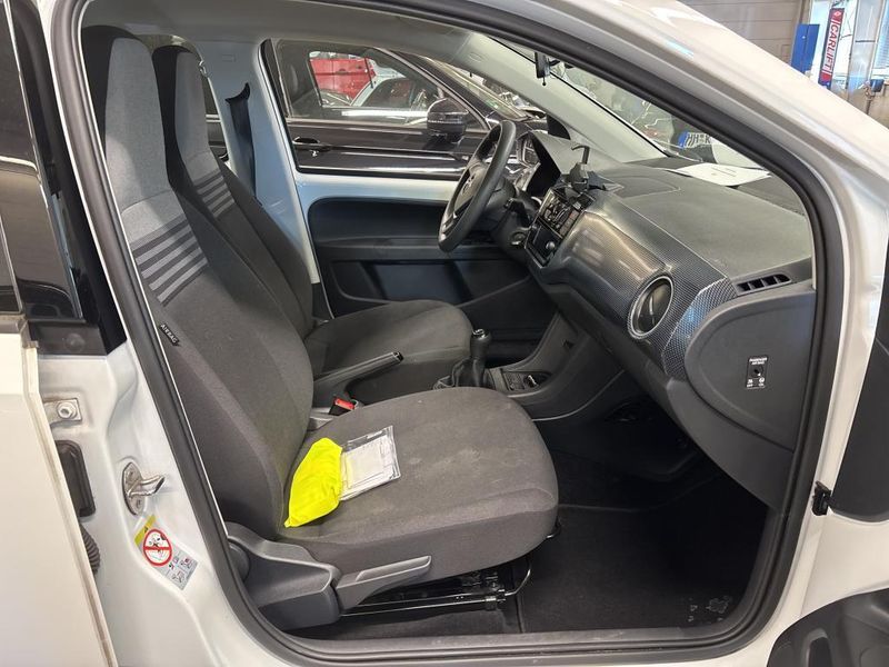 Volkswagen up! 1.0 — zdjęcie 9