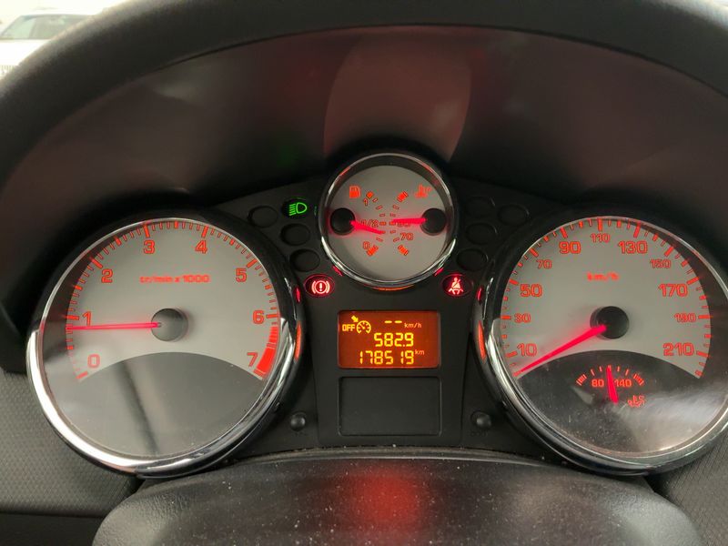 Peugeot 207 1.6 Premium Outdoor — zdjęcie 4