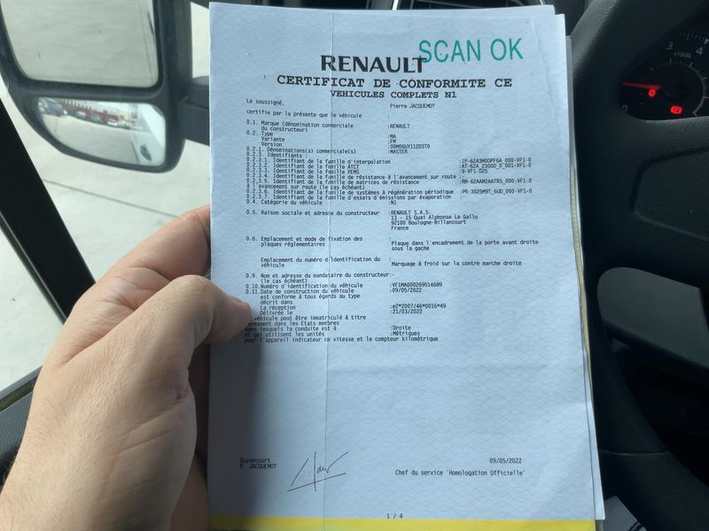 Renault Master 2.3 BLUE dCi L2H2 3,3 Grand Confort — zdjęcie 16