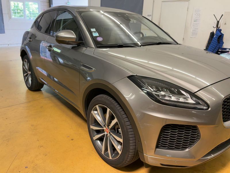 Jaguar E-Pace P250 R-Dynamic HSE AWD — zdjęcie 8