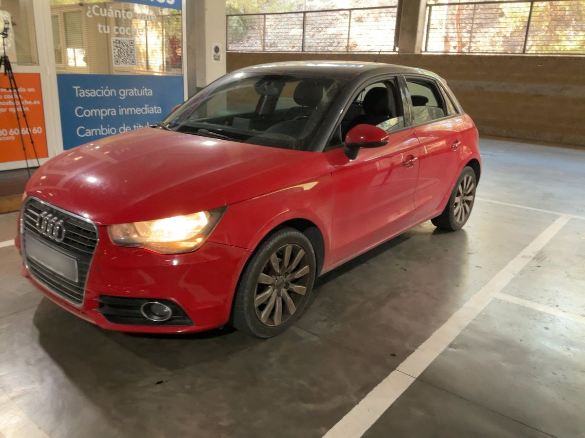 Audi A1 2014 — photo 1