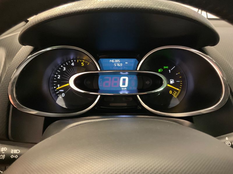 Renault Clio 1.5 dCi Energy Zen 2014 – снимка 18