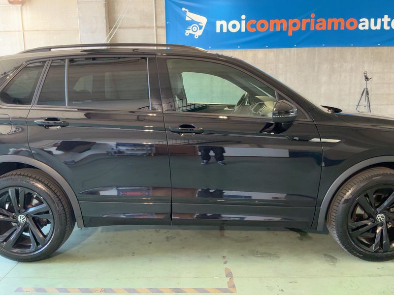 Volkswagen Tiguan 2.0 TDI R-Line 4Motion 2022 – снимка 10
