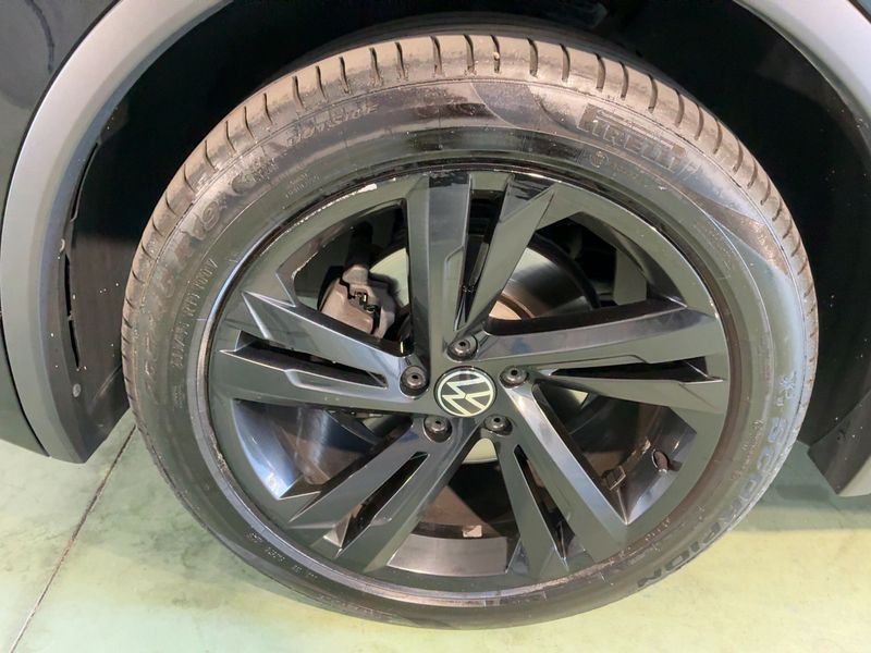 Volkswagen Tiguan 2.0 TDI R-Line 4Motion 2022 – снимка 3
