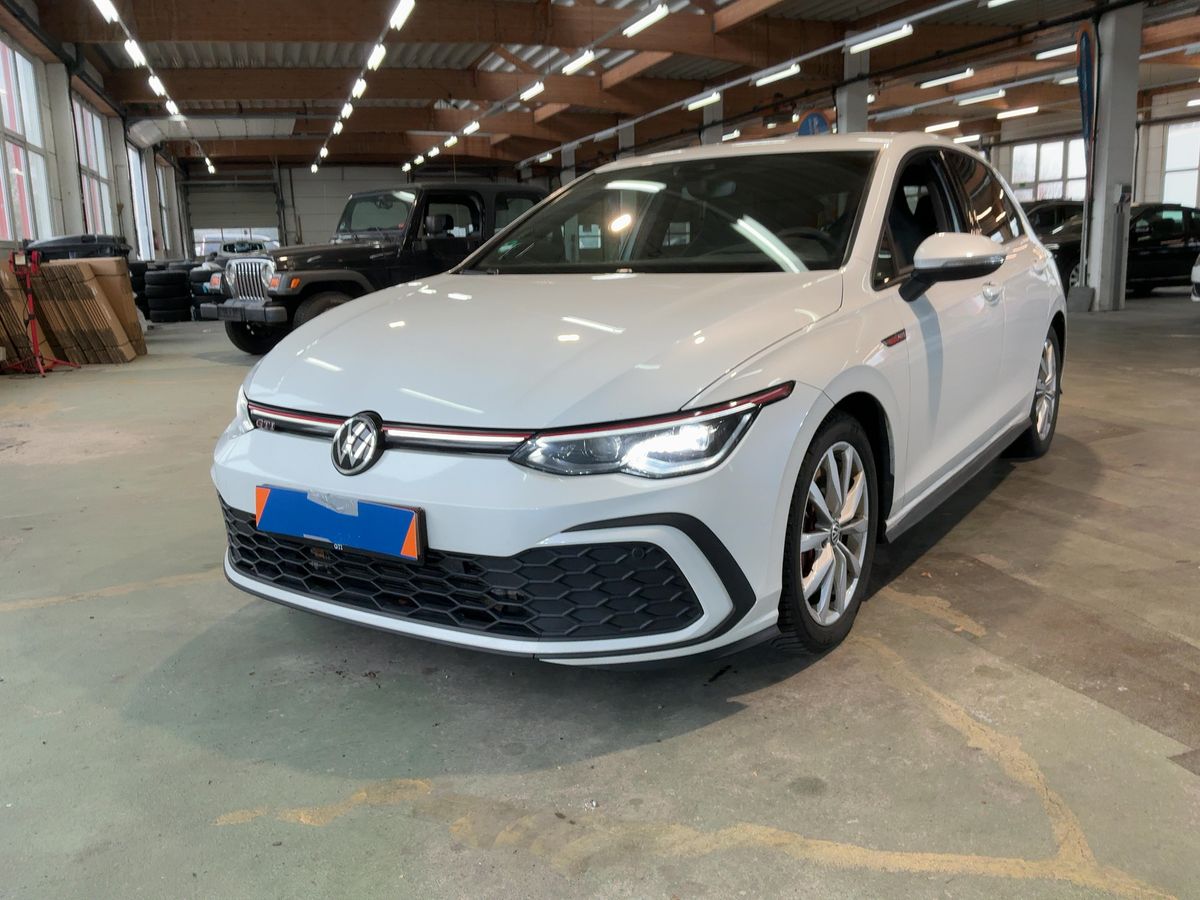 Volkswagen Golf VIII 2.0 TSI GTI